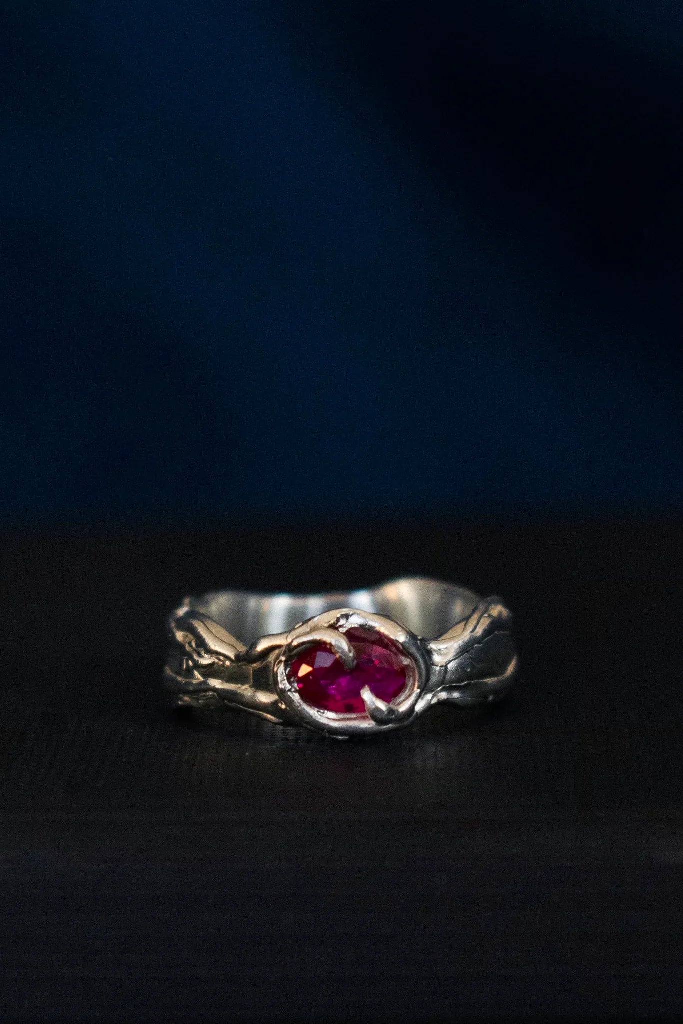 Murmuro Ring - Silver & Ruby - ANYOTHERKINGDOM