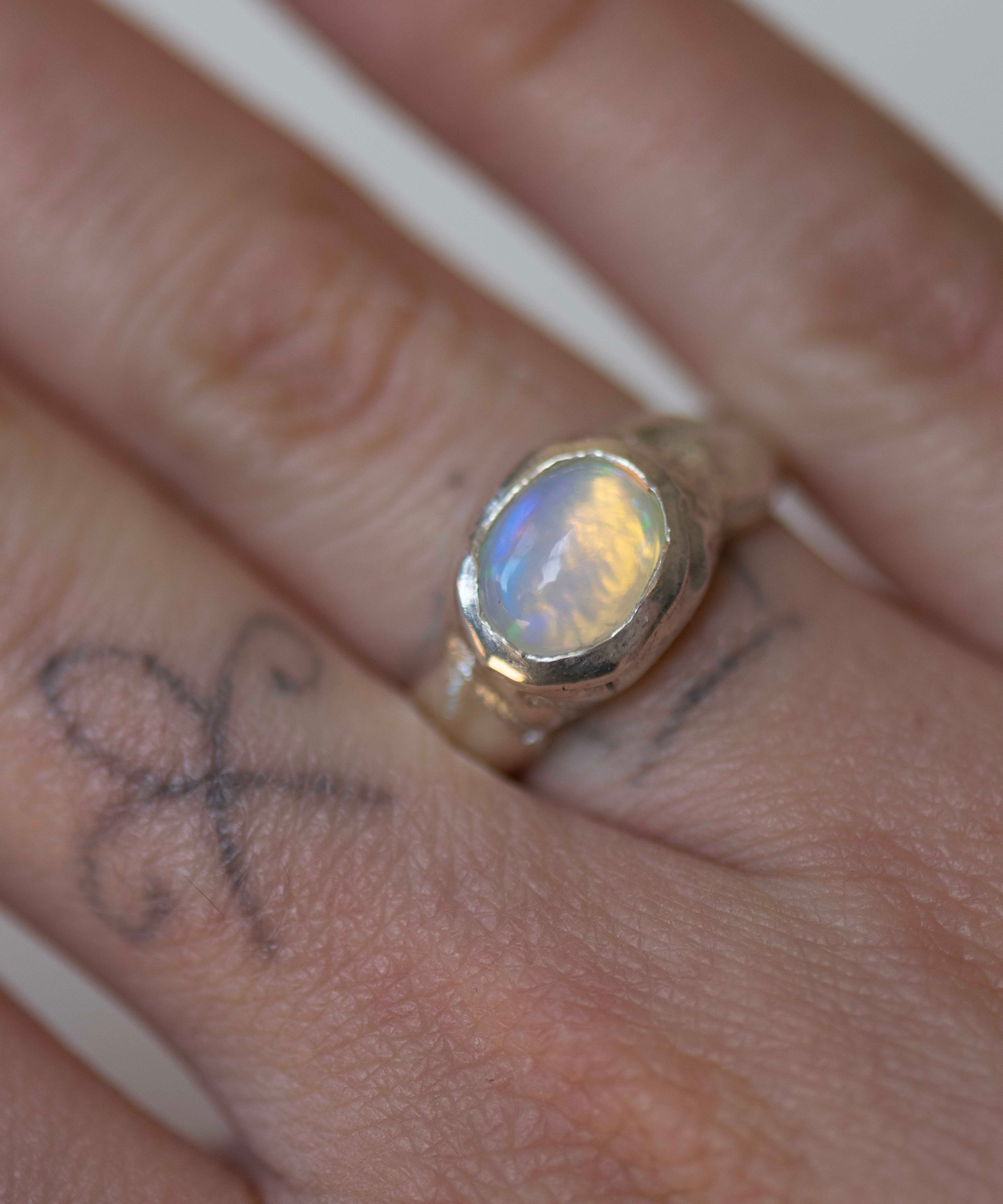 AURA RING IN SILVER UK N